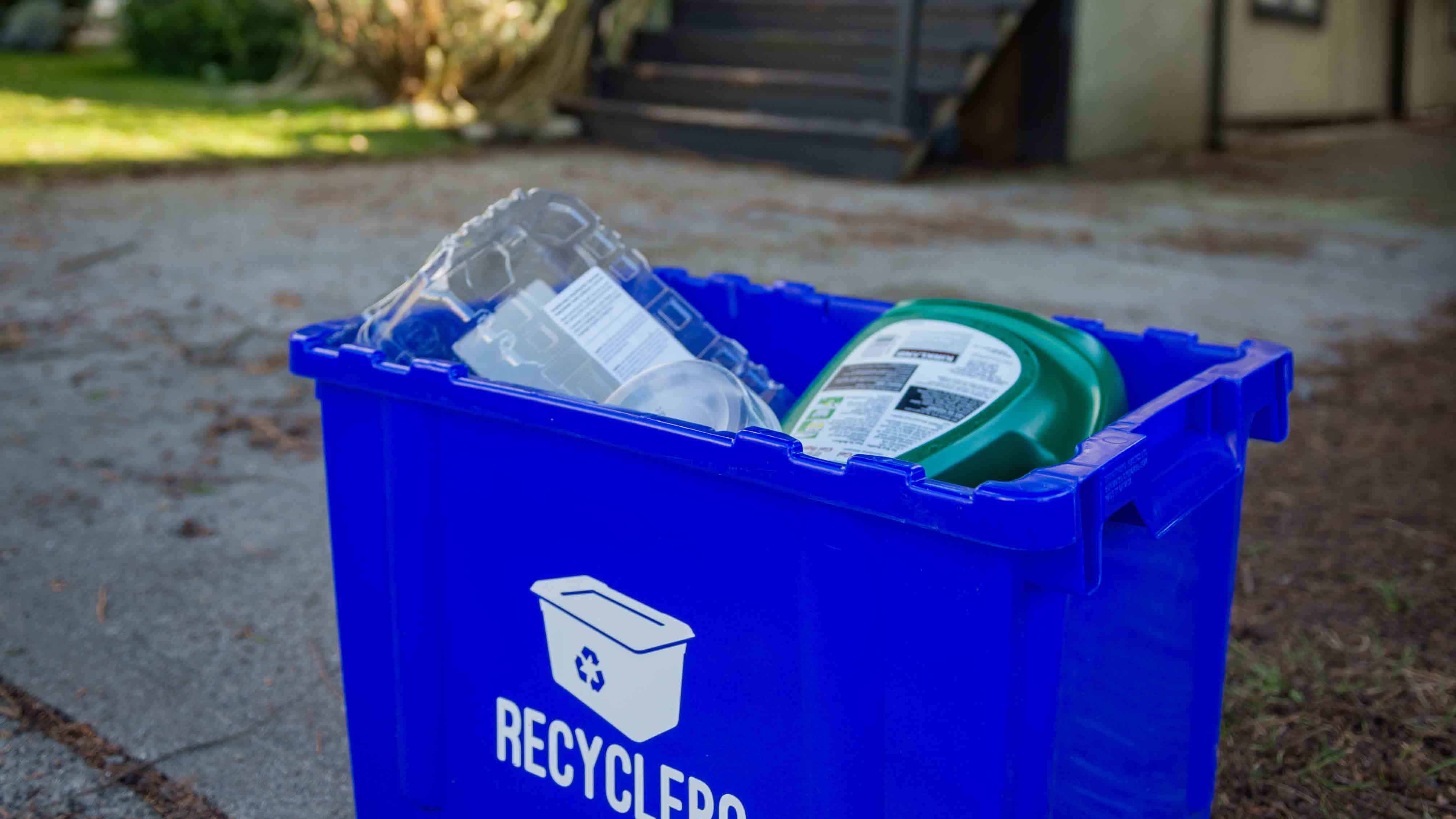 The Recycling System Collection Recycle BC Making a Difference